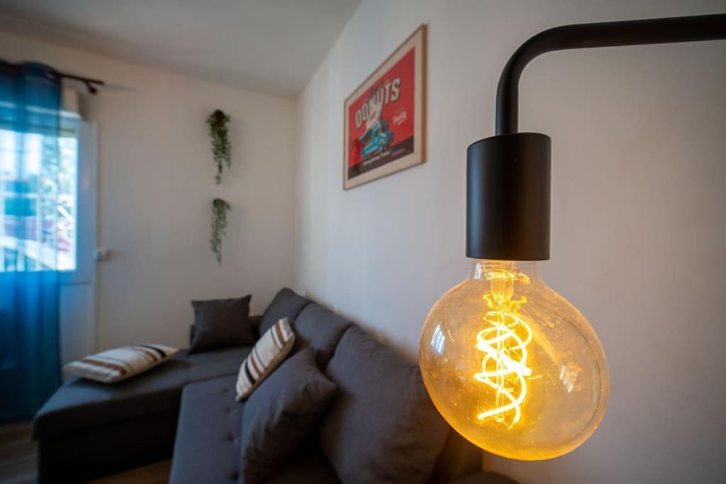 Fully Equiped Wifi Apartment Sleeps 6 马赛 外观 照片